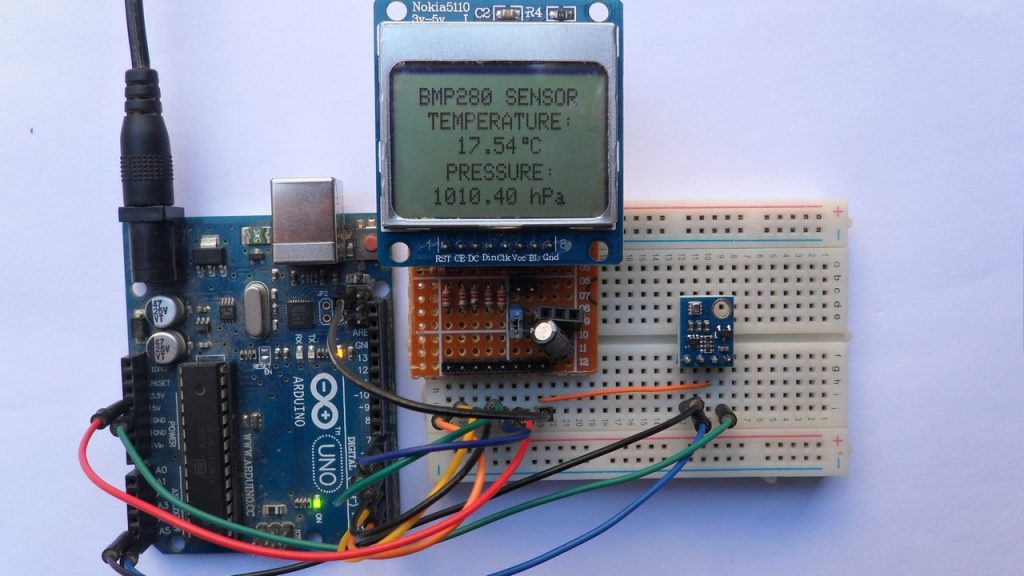 Arduino with nokia 5110 lcd and bmp280 sensor simple projects